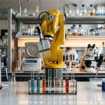 Self-Driving Robot Labs: When AI Runs the Experiments