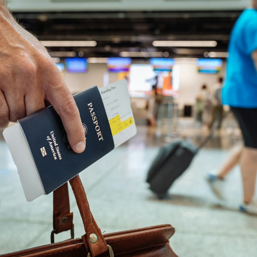 La fuite des cerveaux IA aux États-Unis : comment la politique d’immigration pousse les meilleurs talents vers le Canada et l’Europe