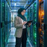 أنثروبيك تكشف عن حادثة رابعة لاختراق أنظمة حقيقية بواسطة ذكائها الاصطناعي — وباحث يستقيل بسبب مخاوف السلامة